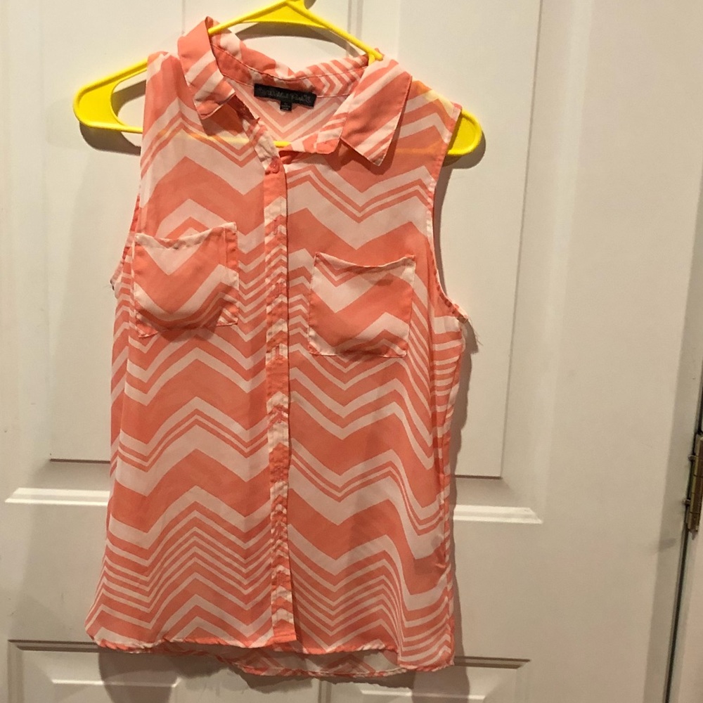 Chevron button up tank